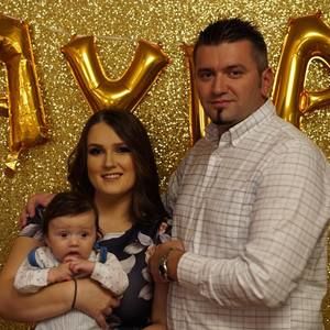 Meet your Posher, Zehra